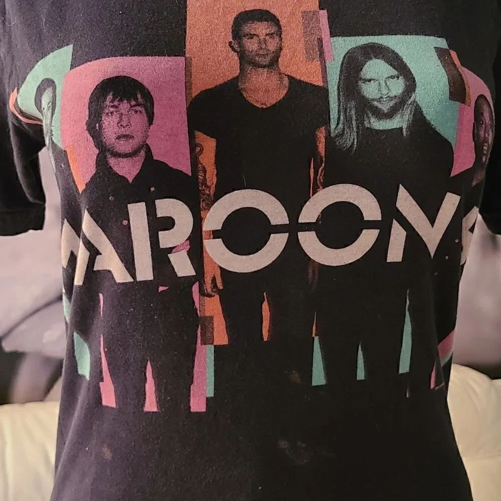 Maroon 5 tshirt